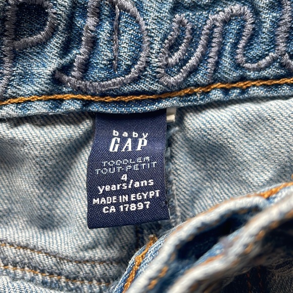 4/$20 Girls Gap Cute Jean Shorts Sz 4 - Picture 2 of 3